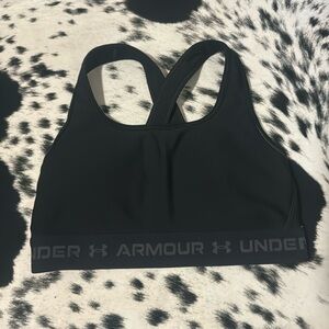 Women’s size small black under armour sports bra
